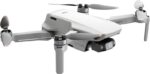 Dron - DJI Mini 4K Fly More Combo, 12 megapixel, 31 min Autonomía, Ideal para Principiantes, 10 km Distancia, Gris - Imagen 2